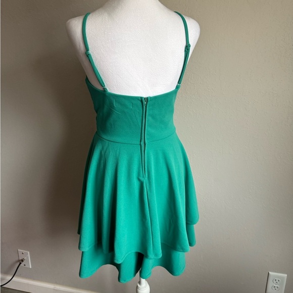 Honey and Rosie Green V-Neck Fit & Flare Double Hem Dress Womens M Formal - Picture 4 of 6